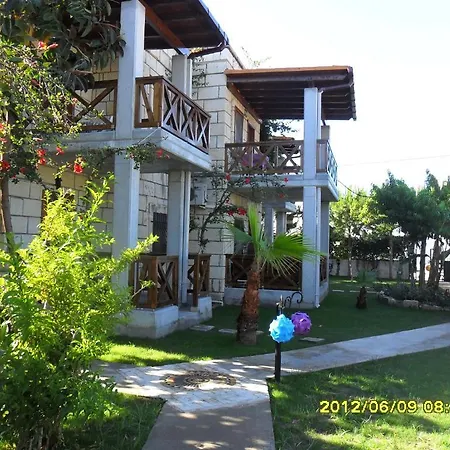 Otel Borabora 2*